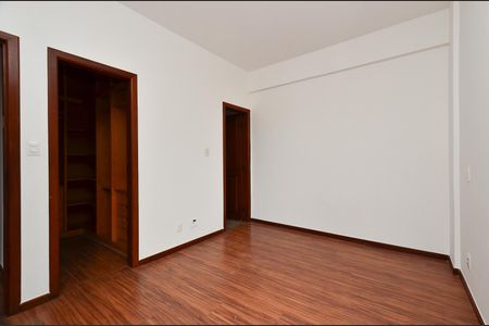 Suite de apartamento para alugar com 4 quartos, 121m² em Serra, Belo Horizonte