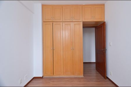 Apartamento para alugar com 121m², 4 quartos e 2 vagasQuarto 3