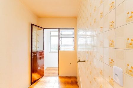 Cozinha  de apartamento para alugar com 2 quartos, 66m² em Humaitá, Porto Alegre
