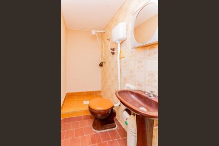 Banheiro de apartamento para alugar com 2 quartos, 66m² em Humaitá, Porto Alegre