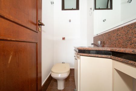 Apartamento para alugar com 120m², 4 quartos e 2 vagasBANHEIRO3