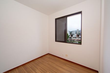 Apartamento para alugar com 120m², 4 quartos e 2 vagasQUARTO3