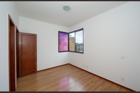 Apartamento para alugar com 120m², 4 quartos e 2 vagasQUARTO4