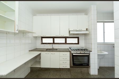 Apartamento para alugar com 120m², 4 quartos e 2 vagasCOZINHA