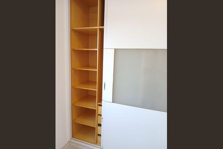 Quarto de apartamento à venda com 3 quartos, 73m² em Jardim da Gloria, São Paulo