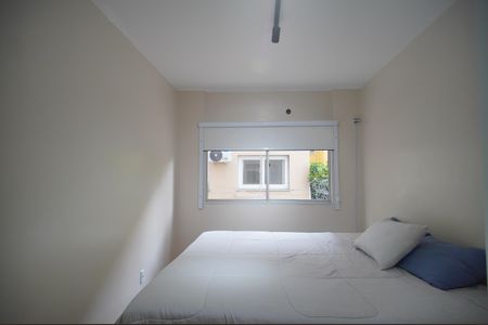 Quarto 1 de apartamento à venda com 2 quartos, 60m² em Centro, São Leopoldo