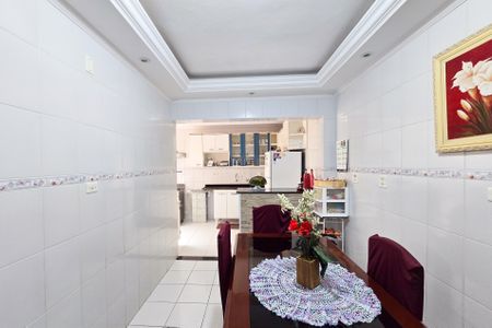 Casa à venda com 155m², 3 quartos e 2 vagas Casa à venda com 155m², 3 quartos e 2 vagasCopa