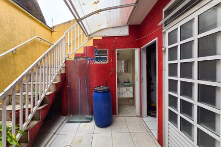 Casa à venda com 155m², 3 quartos e 2 vagas Casa à venda com 155m², 3 quartos e 2 vagasQuintal