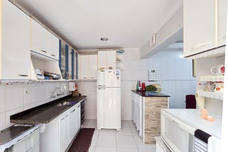 Casa à venda com 155m², 3 quartos e 2 vagas Casa à venda com 155m², 3 quartos e 2 vagasCozinha