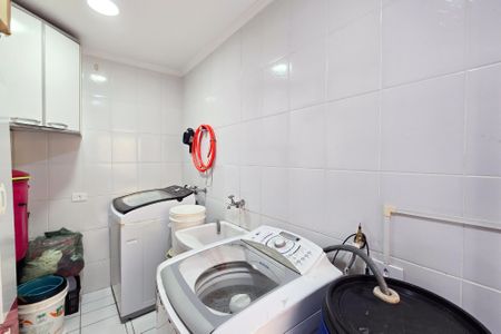 Casa à venda com 155m², 3 quartos e 2 vagas Casa à venda com 155m², 3 quartos e 2 vagasÁrea de Serviço