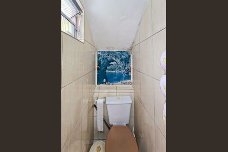 Casa à venda com 155m², 3 quartos e 2 vagas Casa à venda com 155m², 3 quartos e 2 vagasBanheiro de serviço