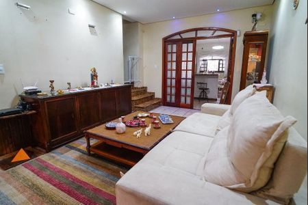 Casa à venda com 3 quartos, 200m² em Vila Eldizia, Santo André