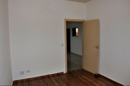 Apartamento para alugar com 60m², 2 quartos e sem vagaDetalhe - Quarto 01
