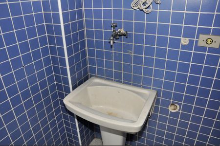 Apartamento para alugar com 60m², 2 quartos e sem vagaDetalhe - Área de Serviço