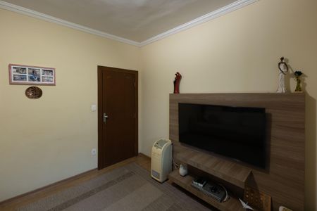 Casa à venda com 420m², 4 quartos e 3 vagasQuarto 1 (Sala de TV)