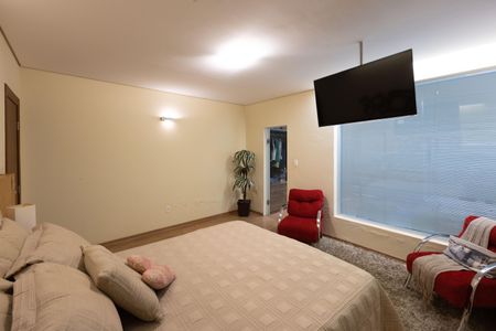 Casa à venda com 420m², 4 quartos e 3 vagasSuíte 1