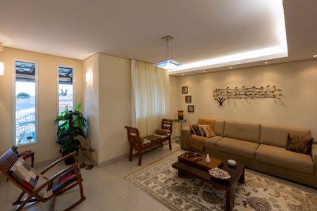 Casa à venda com 420m², 4 quartos e 3 vagasSala de Estar