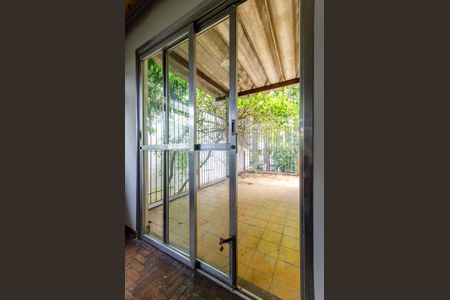 Sala - Varanda de casa à venda com 5 quartos, 200m² em Jardim Mariliza, São Paulo