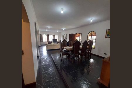 Casa à venda com 5 quartos, 290m² em Vila Galvão, Guarulhos