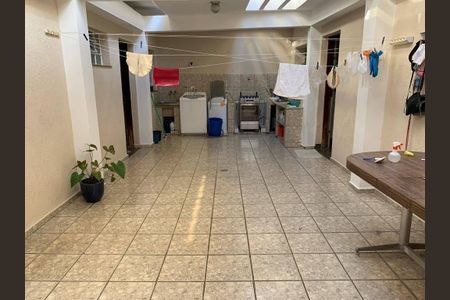 Casa à venda com 291m², 5 quartos e 4 vagas