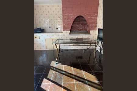 Casa à venda com 291m², 5 quartos e 4 vagas