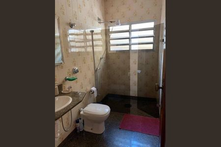 Casa à venda com 291m², 5 quartos e 4 vagas