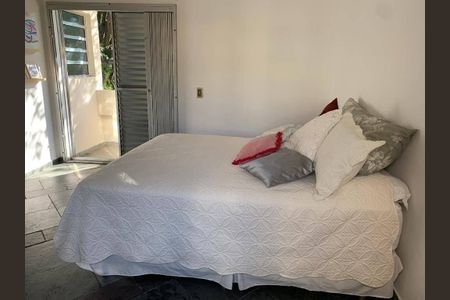 Casa à venda com 291m², 5 quartos e 4 vagas