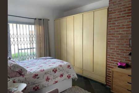 Casa à venda com 291m², 5 quartos e 4 vagas