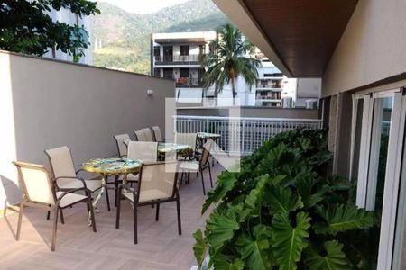 Apartamento à venda com 63m², 2 quartos e 1 vagaÁrea comum