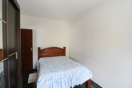 Casa para alugar com 110m², 3 quartos e 3 vagasQuarto 2