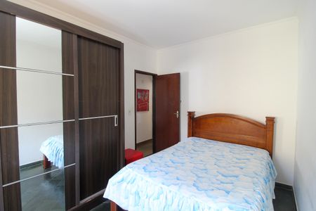 Casa para alugar com 110m², 3 quartos e 3 vagasQuarto 2