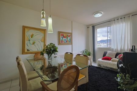 Sala de apartamento à venda com 2 quartos, 70m² em Colégio Batista, Belo Horizonte