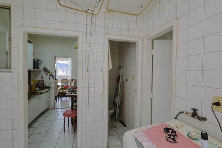 Apartamento à venda com 70m², 2 quartos e 1 vagaÁrea de Serviço