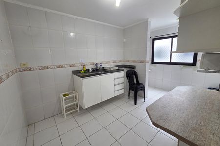 Cozinha de apartamento para alugar com 1 quarto, 60m² em Cidade Ocian, Praia Grande