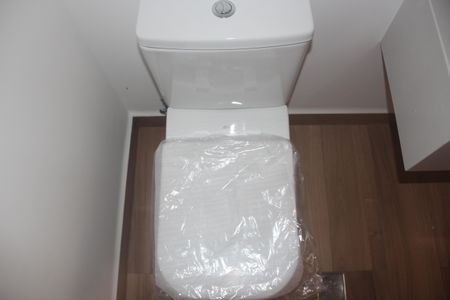 Lavabo de apartamento para alugar com 2 quartos, 80m² em Aparecida, Santos