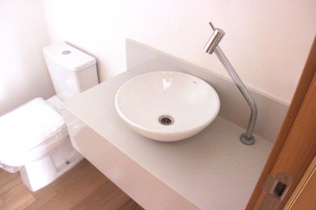 Apartamento para alugar com 80m², 2 quartos e 1 vagaLavabo