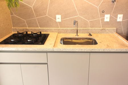 Apartamento para alugar com 80m², 2 quartos e 1 vagaÁrea comum - Salão de festas