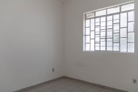 Quarto 1 de casa para alugar com 3 quartos, 200m² em Bonfim, Belo Horizonte