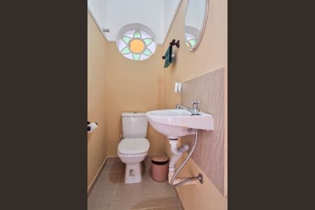 Casa para alugar com 170m², 4 quartos e 1 vagaLavabo