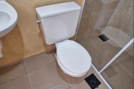 Casa para alugar com 170m², 4 quartos e 1 vagaEdícula - Banheiro da Suíte