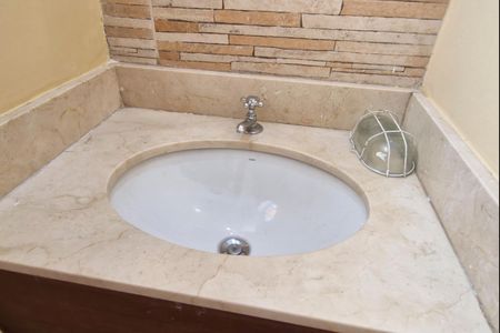 Casa para alugar com 170m², 4 quartos e 1 vagaBanheiro da Suíte