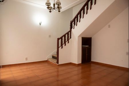 Sala 1 de casa para alugar com 4 quartos, 170m² em Planalto Paulista, São Paulo