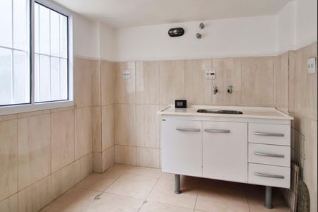 Casa para alugar com 170m², 4 quartos e 1 vagaEdícula - Cozinha