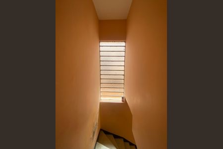 Casa à venda com 110m², 2 quartos e 2 vagasJanela