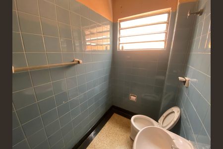 Casa à venda com 110m², 2 quartos e 2 vagasBanheiro 2