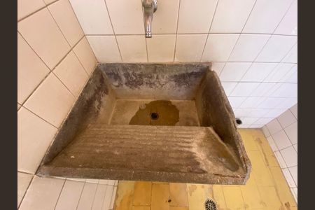 Casa à venda com 110m², 2 quartos e 2 vagasTanque