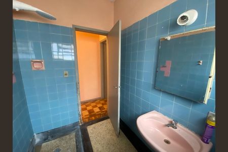 Casa à venda com 110m², 2 quartos e 2 vagasBanheiro 3