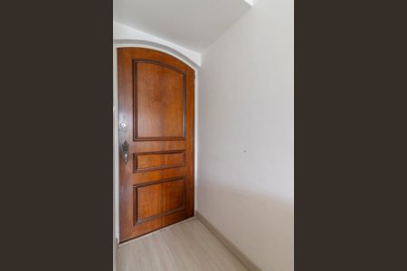 Apartamento para alugar com 90m², 2 quartos e 1 vagaEntrada
