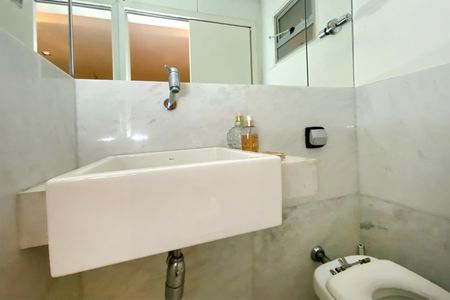 Apartamento à venda com 101m², 2 quartos e 1 vagaLavabo da Sala