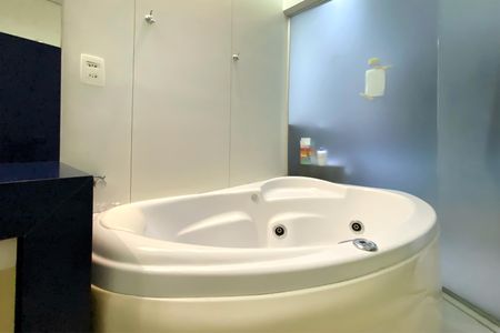 Apartamento à venda com 101m², 2 quartos e 1 vagaBanheiro da Suíte 1